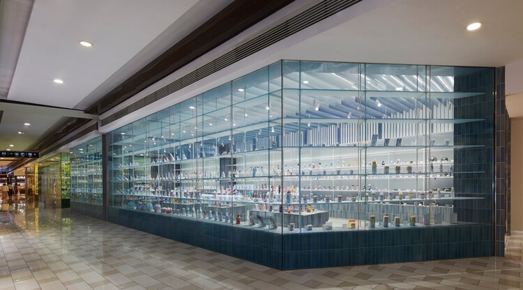 World Super Market / KiKi ARCHi - Image 2 of 25