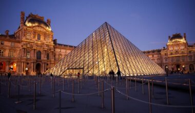 Six Louvre masterpieces we're glad weren't stolen in the heist