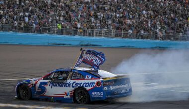 #5: Kyle Larson, Hendrick Motorsports, HendrickCars.com Chevrolet, 2025 Champion, Phoenix