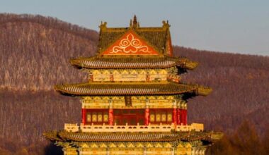 Lunar observers to see second-largest full moon of the year in a few hours-Xinhua