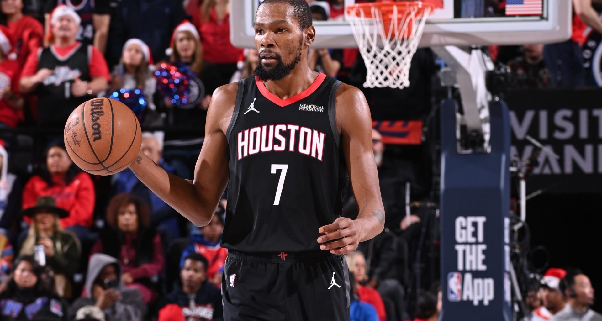 Kevin Durant Dubs Himself 'Gravity Man' After NBA Reveals New Stat for 2025-26 Season