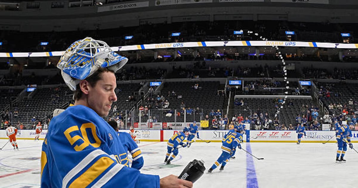St. Louis Blues’ Jim Montgomery downplays confrontation with Jordan Binnington after early pull