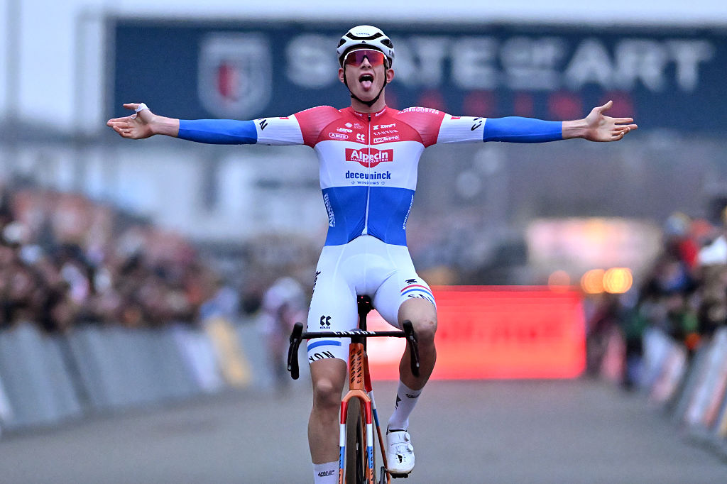 NAMUR, BELGIUM - DECEMBER 23: Tibor Del Grosso of Netherlands and Team Alpecin-Deceuninck celebrates at finish line as race winner during the 21st Superprestige Heusden-Zolder 2025 - Men&amp;apos;s Elite on December 23, 2025 in Namur, Belgium. (Photo by Luc Claessen/Getty Images)
