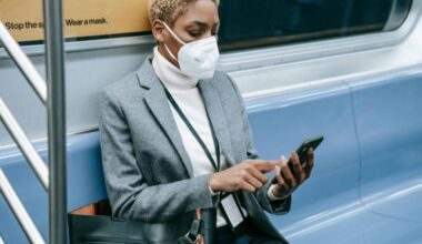 Wearing a well-fitted mask in crowded indoor public places is one of the steps British Columbians should take to protect themselves this flu season, this health expert says. (Pexels photo)