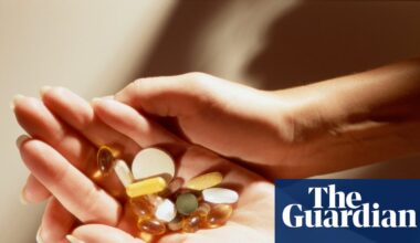 Australians buying ‘iron supplements’ containing little more iron than a slice of bread, experts warn | Health