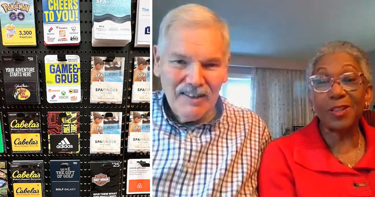Couple buys $100 gift card only to find out it's worthless