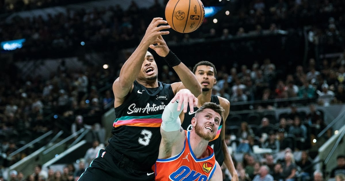 Spurs beat Thunder for second time in 10 days, storming to victory behind Johnson, Castle