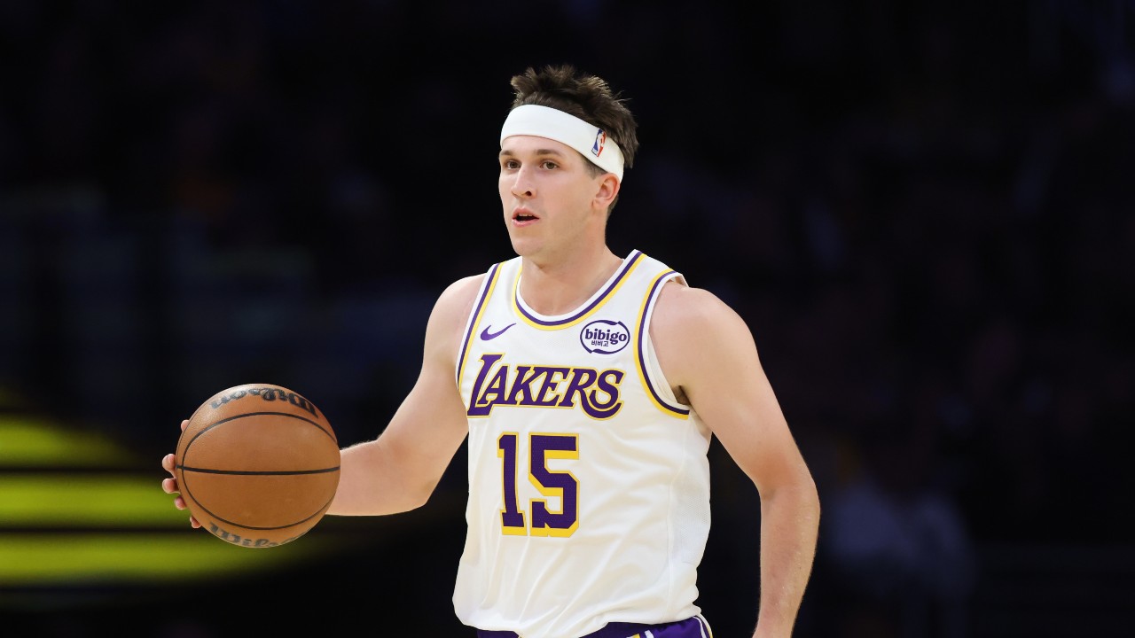Lakers' Austin Reaves exits vs. Rockets due to calf injury