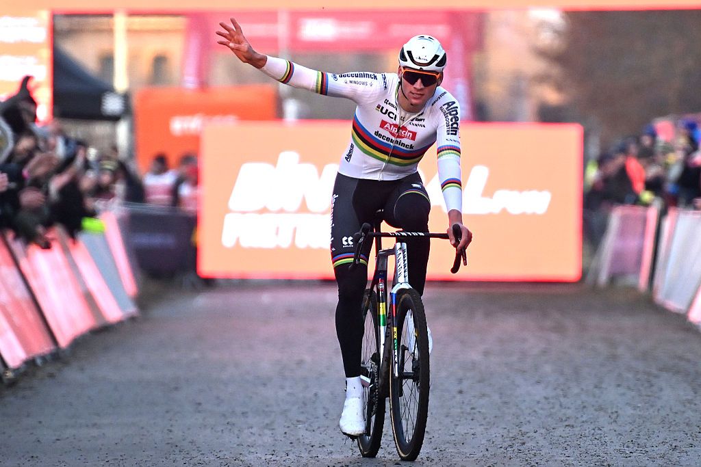 GAVERE, BELGIUM - DECEMBER 26: Mathieu Van Der Poel of Netherlands and Team Alpecin-Deceuninck celebrates at finish line as race winner during the 4th UCI Cyclo-cross World Cup Gavere 2025 - Men&amp;apos;s Elite on December 26, 2025 in Gavere, Belgium. (Photo by Luc Claessen/Getty Images)