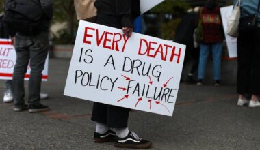 drug overdoes down in Canada new data shows