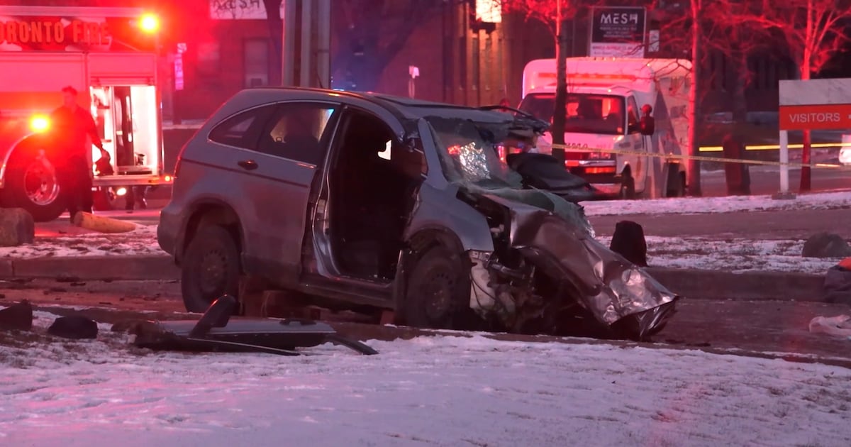 Man rushed to the hospital following North York crash