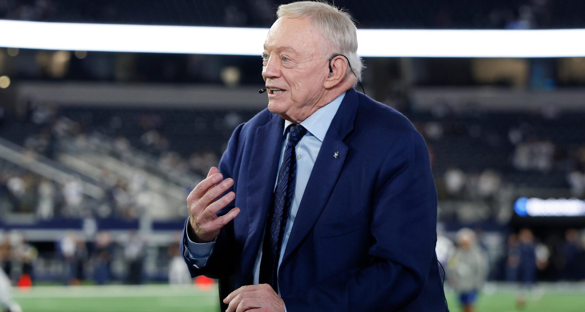 Jerry Jones Says Cowboys Won't Tank for Better NFL Draft Pick as Playoff Hopes Fade