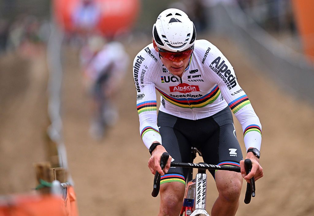 KOKSIJDE, BELGIUM - DECEMBER 21: Mathieu Van Der Poel of Netherlands and Team Alpecin-Deceuninck competes during the 19th UCI Cyclo-Cross World Cup Koksijde 2025 - Men&amp;apos;s Elite on December 21, 2025 in Koksijde, Belgium. (Photo by Luc Claessen/Getty Images)