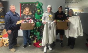 SCHS Tennis Teams participate in Community Service Project