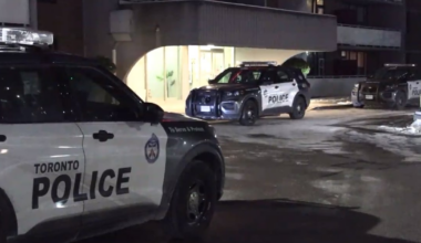 Suspect at-large after male seriously hurt in Scarborough stabbing