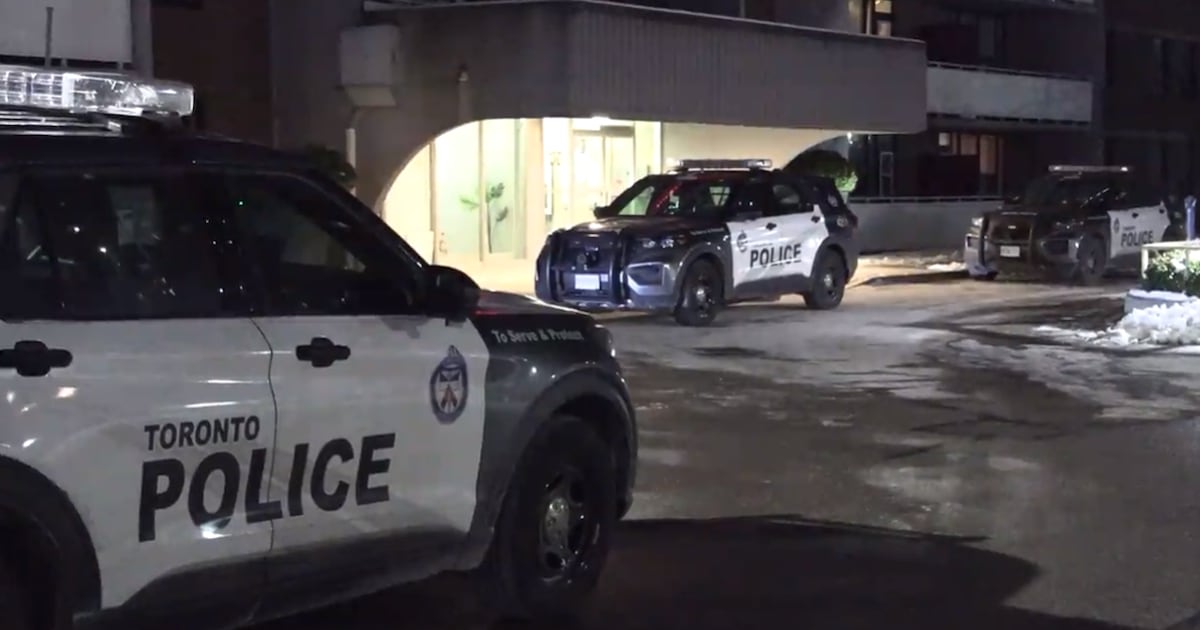 Suspect at-large after male seriously hurt in Scarborough stabbing