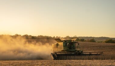 U.S. eyes high tariffs on Canadian fertilizer, subsidies for farmers