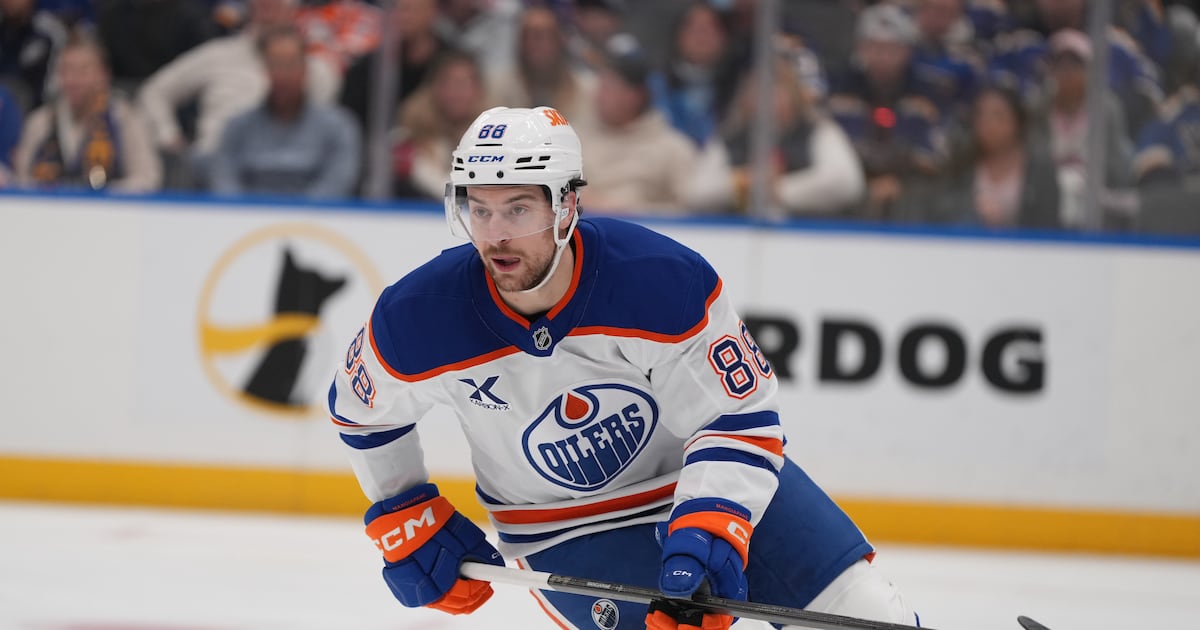 Edmonton Oilers forward Andrew Mangiapane a healthy scratch vs. Winnipeg Jets