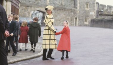 31 Nostalgic Photos of the Royal Family at Christmas