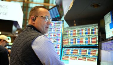 stocks rise after fed cuts rates