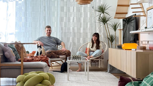 Putin’s neighbors transform their Tel Aviv home with a striking DIY makeover