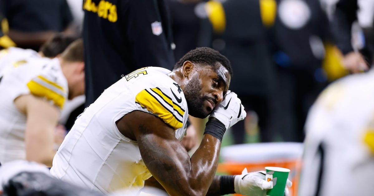 Steelers coach Mike Tomlin says he supports suspended wide receiver DK Metcalf after fan incident