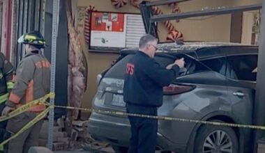 Car slams into Toronto store, killig 1: police appeal for information