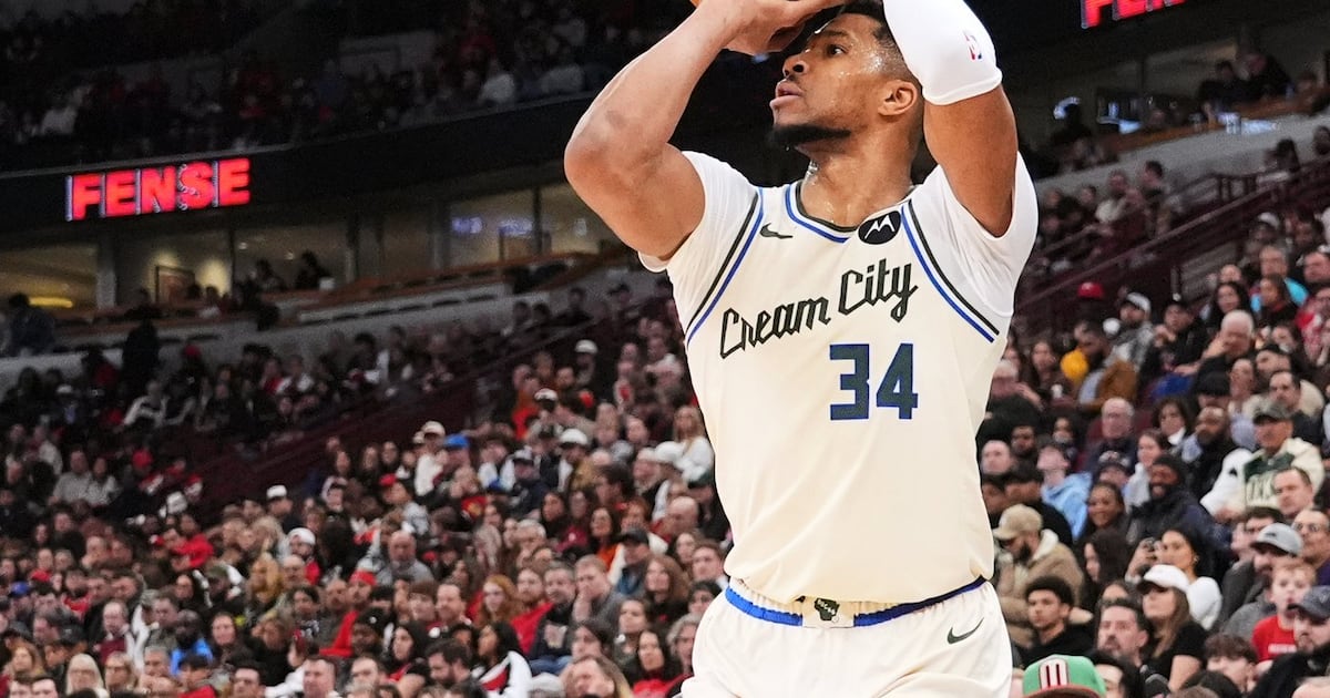 Giannis Antetokounmpo returns as Milwaukee Bucks snap Chicago Bulls’ five-game winning streak