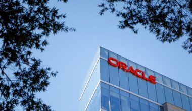 Oracle-Broadcom one-two punch hits AI trade, but investor optimism persists