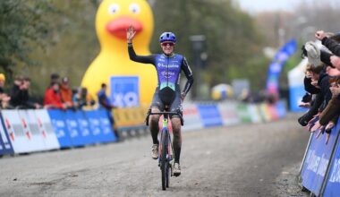 Dutch Lucinda Brand celebrates as she crosses the finish line to win