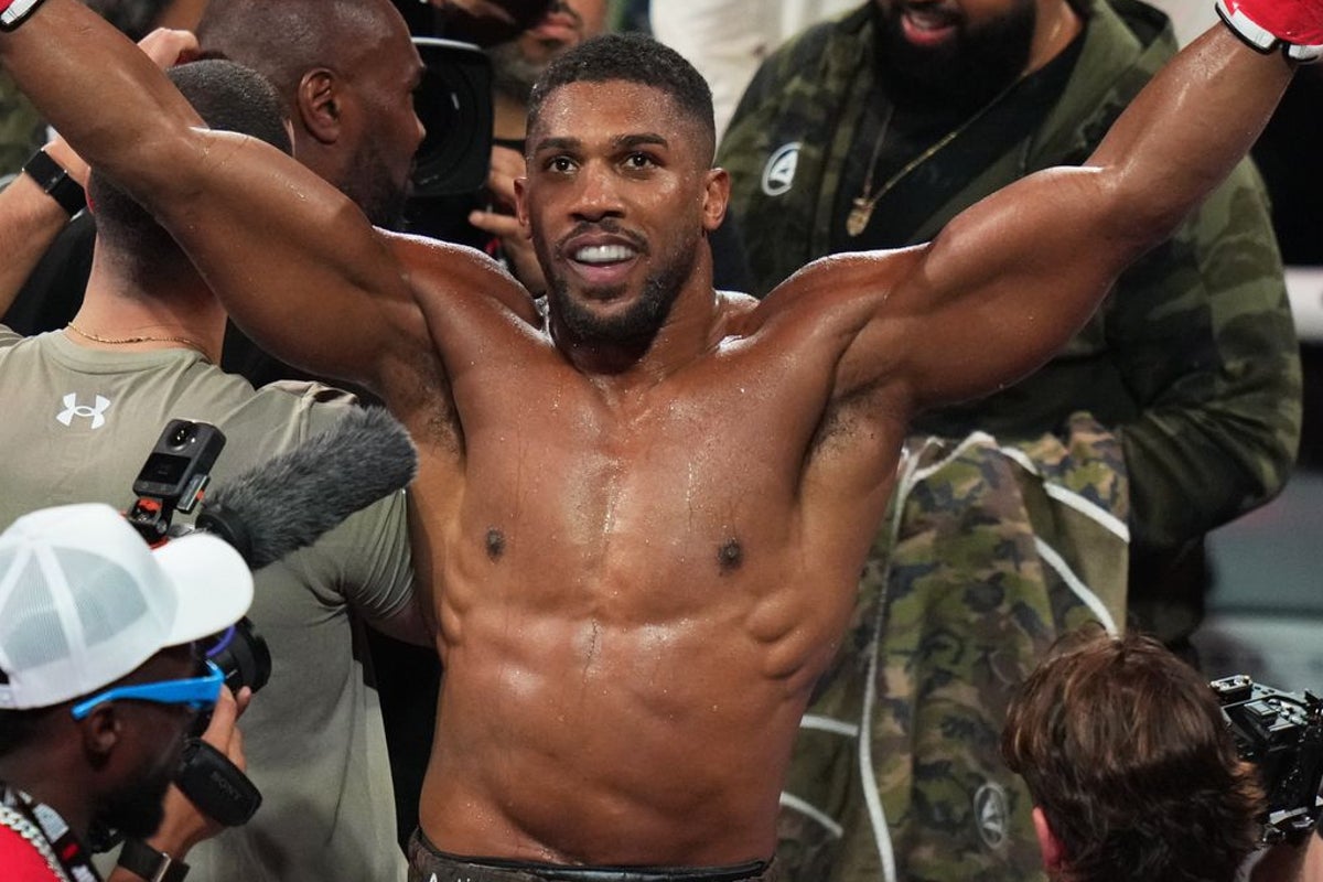 Jake Paul vs Anthony Joshua LIVE: Boxing result and reaction after AJ lands knockout on Netflix card