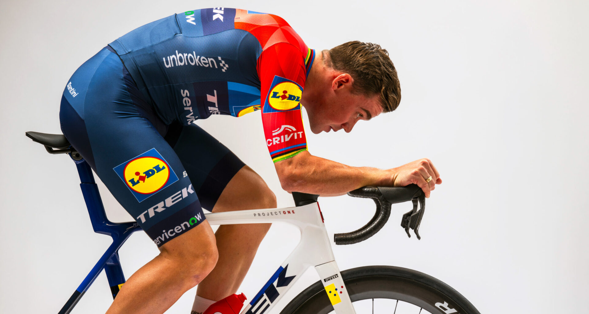 Lidl-Trek's new Project One colorway and kit combo is *mwah*