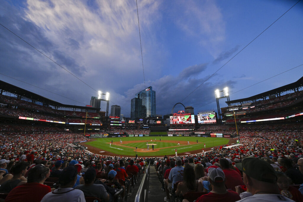 Cardinals Looking To Add Righty Outfield Bat