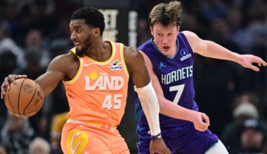 Mitchell scores 30 points as Cavs beat Hornets to end three-game losing streak