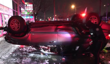 1 in hospital following collision in Toronot's west end