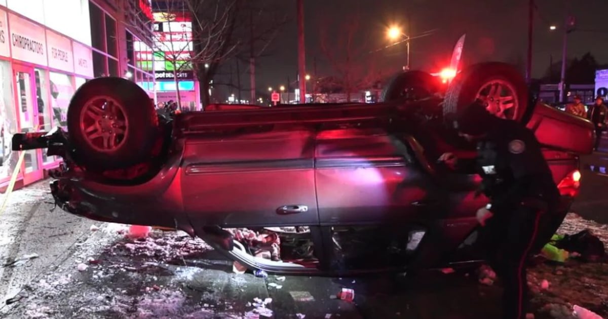 1 in hospital following collision in Toronot's west end