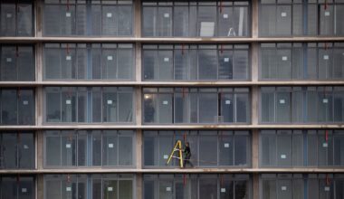 Toronto-area condos fall in price in 2025 as demand slows down - CTV News