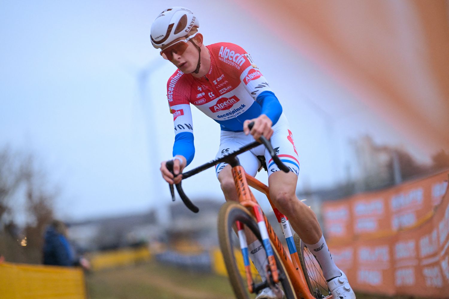 Dutch Tibor Del Grosso pictured in action during the men elite race at the cyclocross cycling event in Heusden-Zolder, stage 5/8 in the Superprestige competition, Tuesday 23 December 2025.BELGA PHOTO DAVID PINTENS (Photo by DAVID PINTENS / BELGA MAG / Belga / AFP via Getty Images)