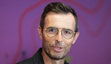 Lululemon CEO to step down in January