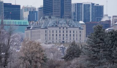 Quebec government to ask Supreme Court to block electoral map changes