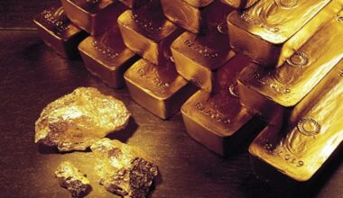 Gold surge and AI boom raise new bubble warnings, strategist says