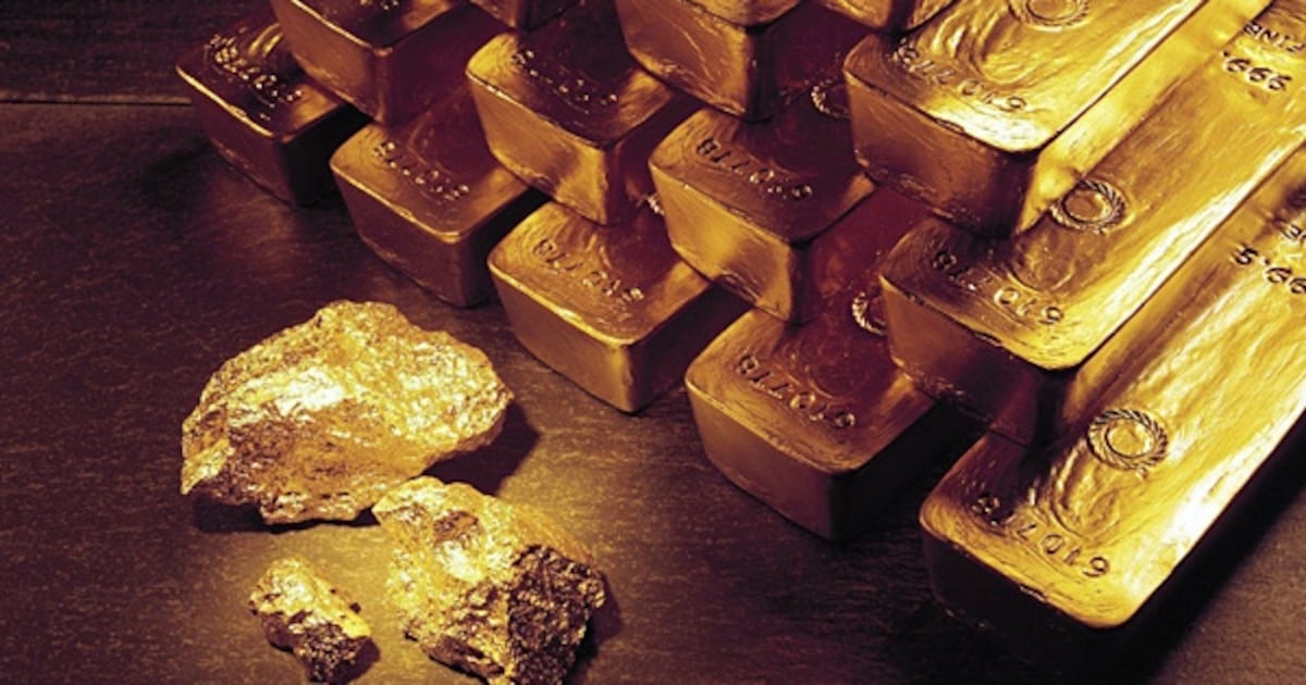 Gold surge and AI boom raise new bubble warnings, strategist says