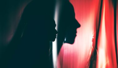 Woman Suffers AI Psychosis After Obsessively Generating AI Images of Herself