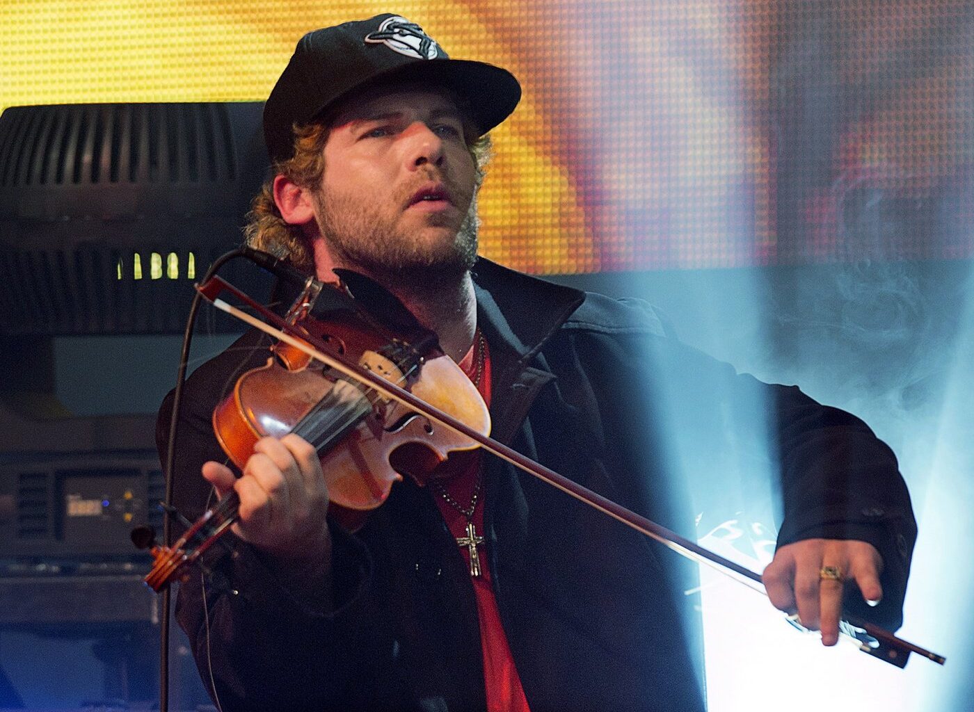 AI-generated content wrongly accuses fiddler Ashley MacIsaac of being sex offender