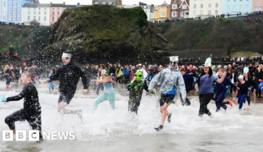 Warning about using AI for festive swim tide time advice