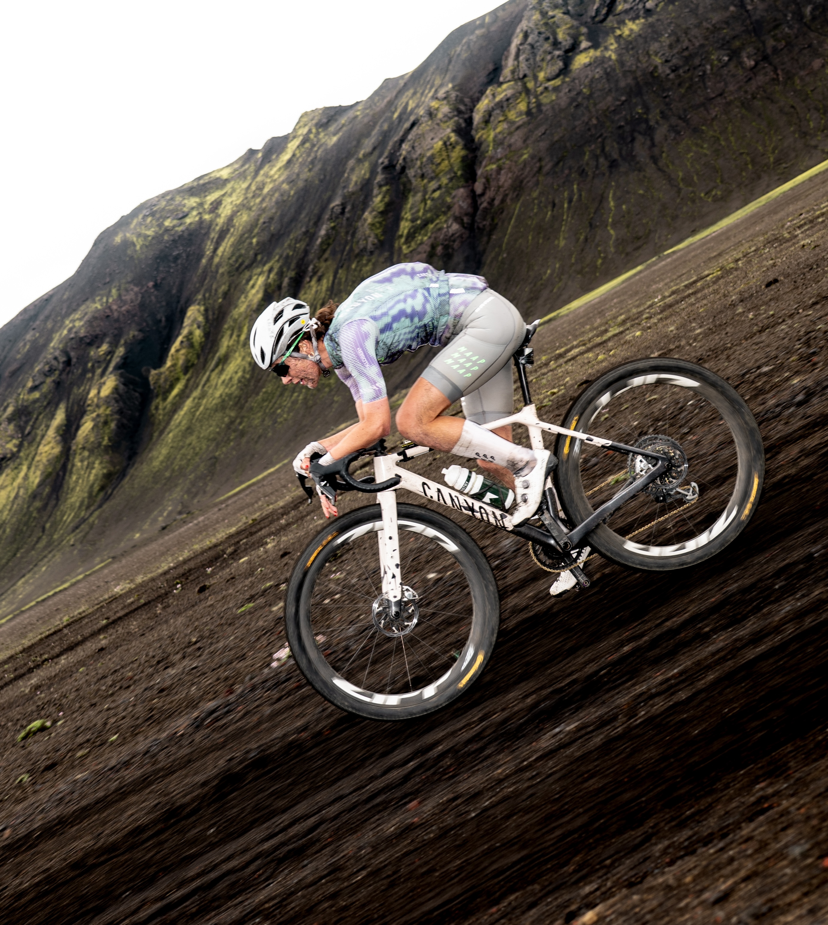 Rosa Kl&ouml;ser rides solo across lava fields for victory at The Rift in Iceland