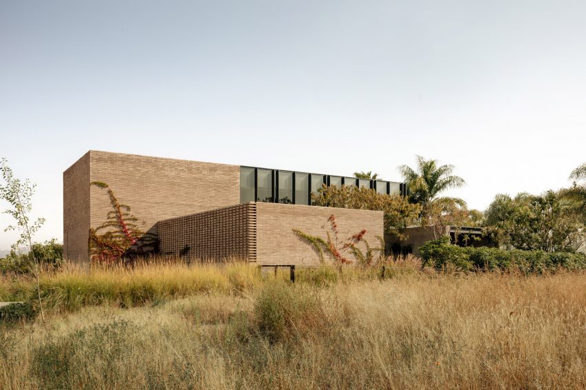 House made of concrete blocks