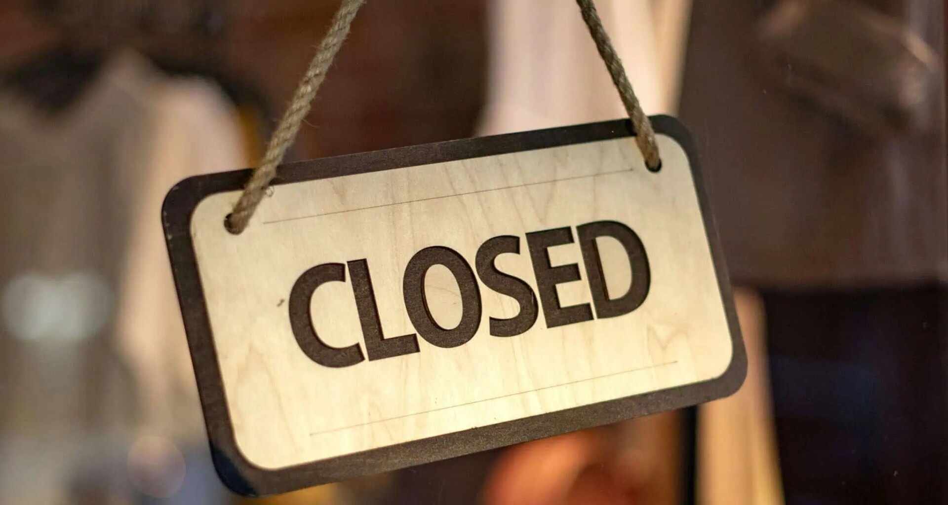 club monaco closed queen toronto