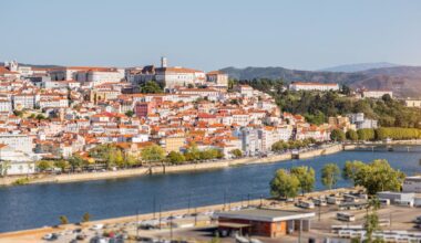 Portugal household savings stabilise - The Portugal News