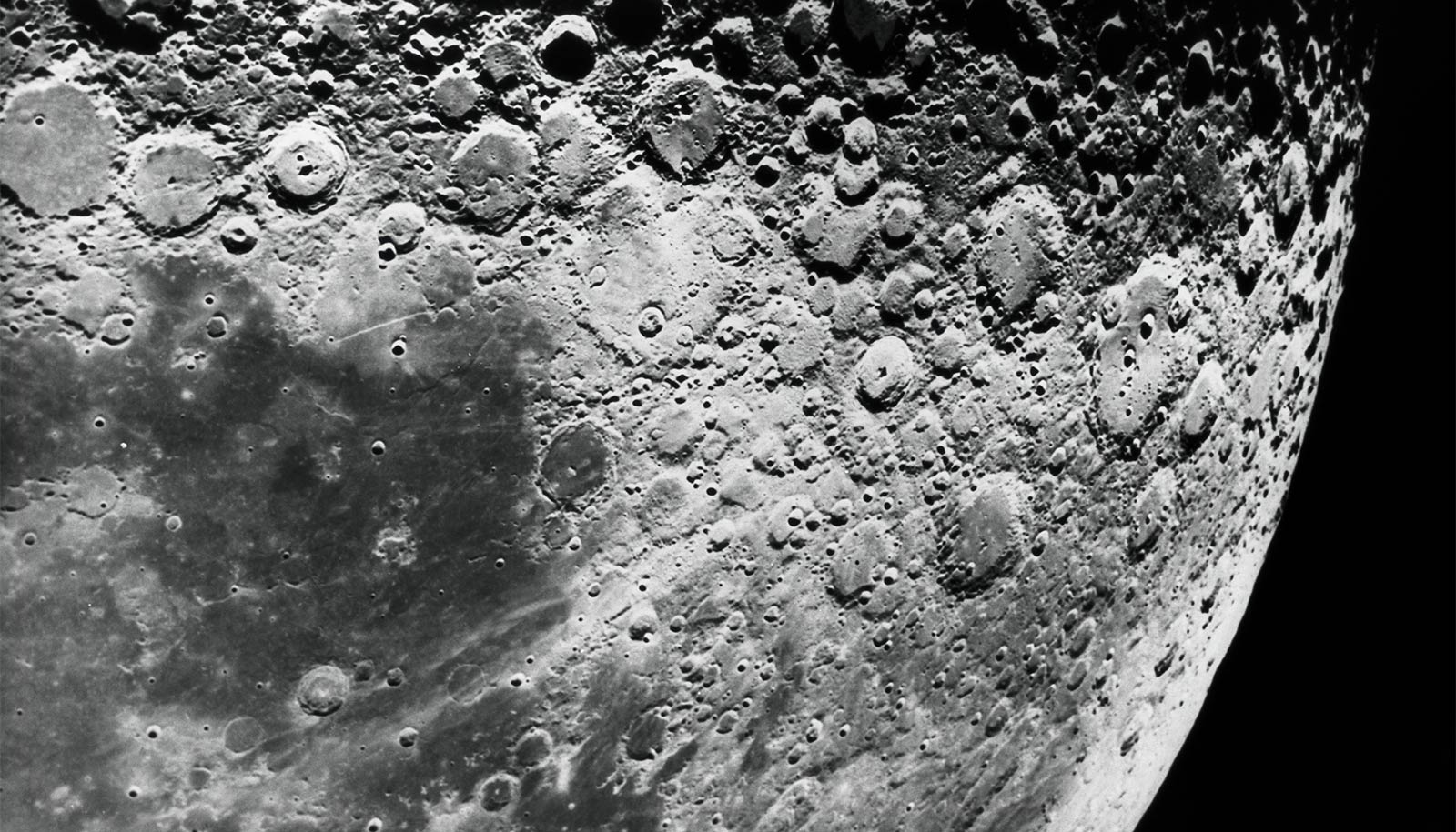 Can Earth's atmosphere help support human life on the moon?